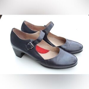 Softwalk Irish dress pumps